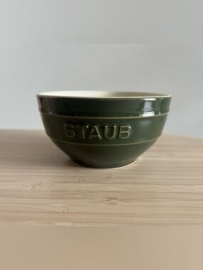 BRAND NEW Staub Ceramic Bowl - Green